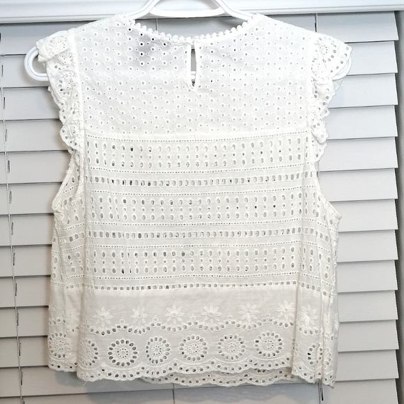 White top - Picture 3 of 3